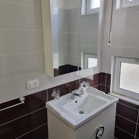 Remar Apartment *