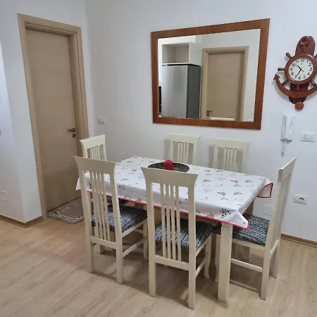 Remar Apartment *